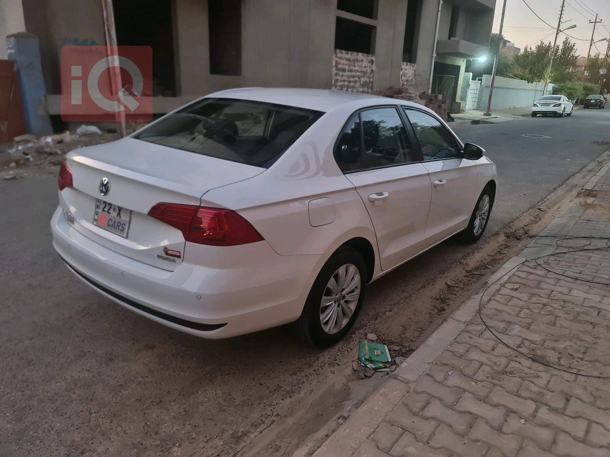 فولكسفاغن بورا